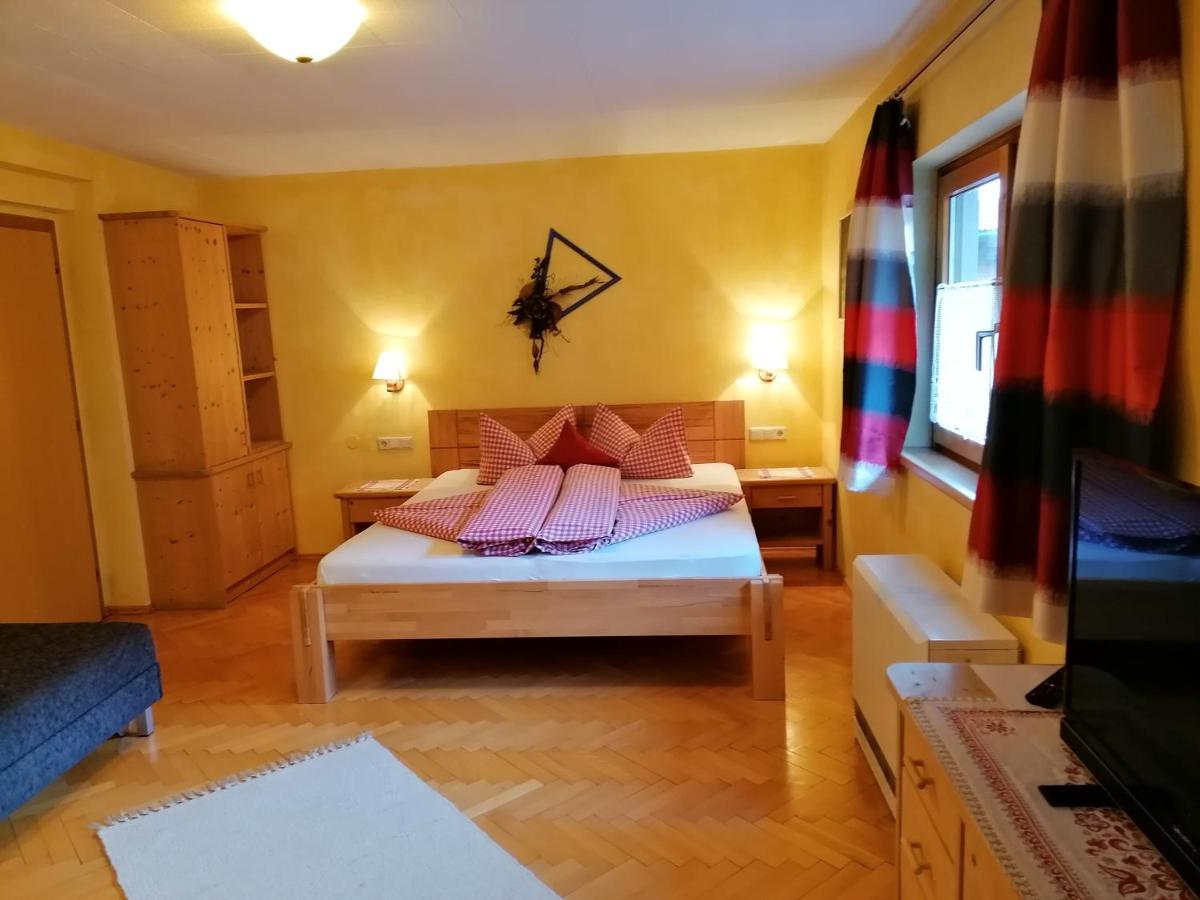 Ferienwohnung Bacher Mayrhofen Buitenkant foto